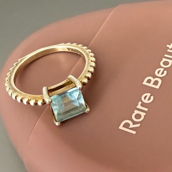 Judith Ripka Silver and Blue Topaz Ring size 7 - Picture 2 of 4